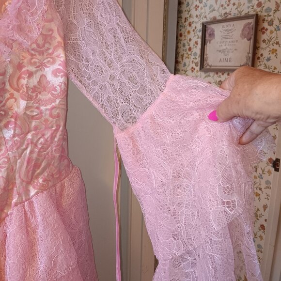 Halloween Costume, Marie Antoinnete, L, NWT - Picture 4 of 6